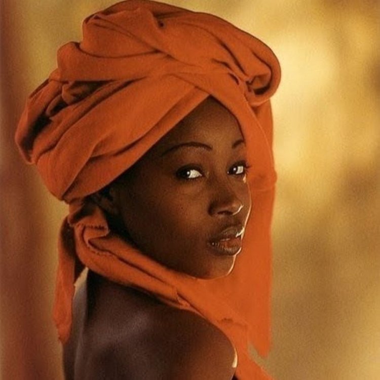 Голые женщины диких племен