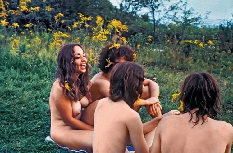 Лагерь коммуна хиппи Тейлор Камп nude