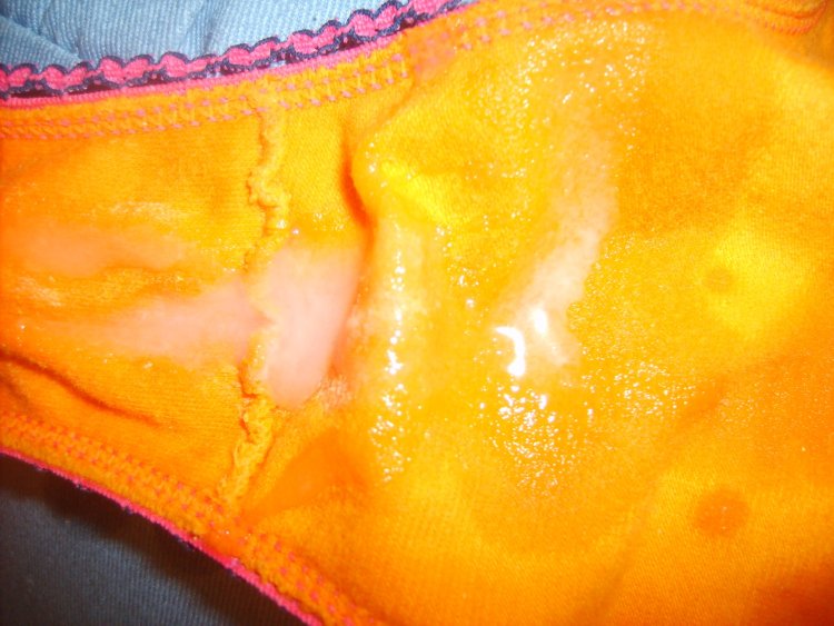 Голая трусики в цветочек