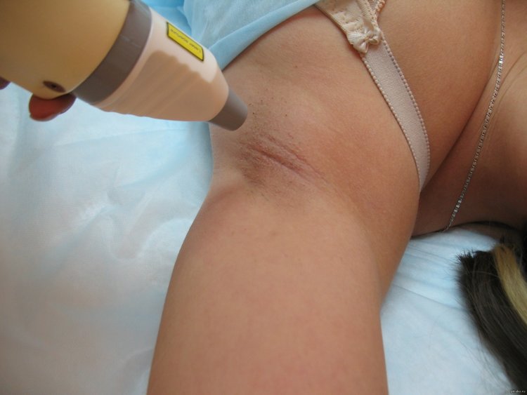 Девушка с идеальной киской