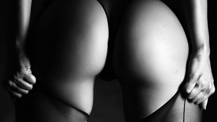 Много голых негритянок