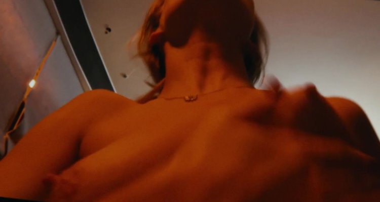 Красивые попки блондинок