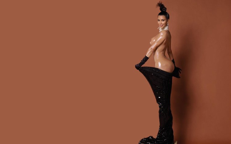 Ким кардашьян без одежды