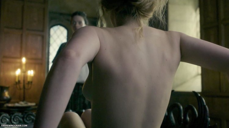 Джоди Комер фото голая