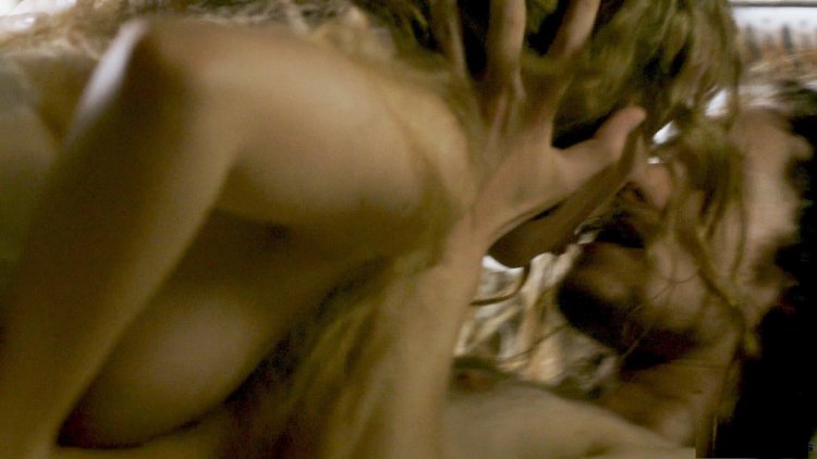 Матильда Джоли фото голая