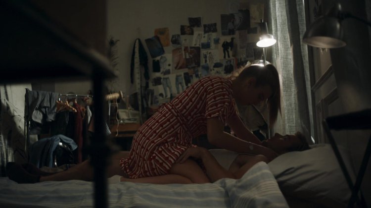 Стефани Мари Капелинг ню