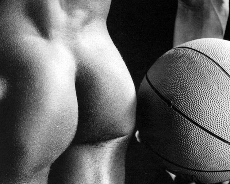 Аппетитные мужские попки