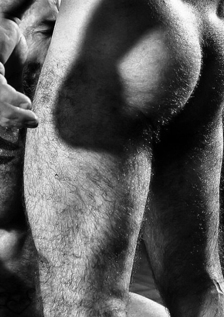 Волосатые попки мальчиков