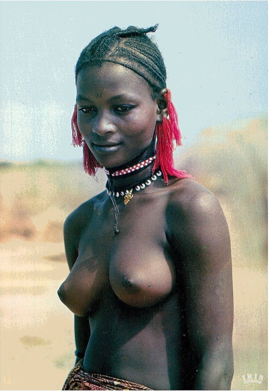 Африканское племя с голыми пиздами (61 фото)