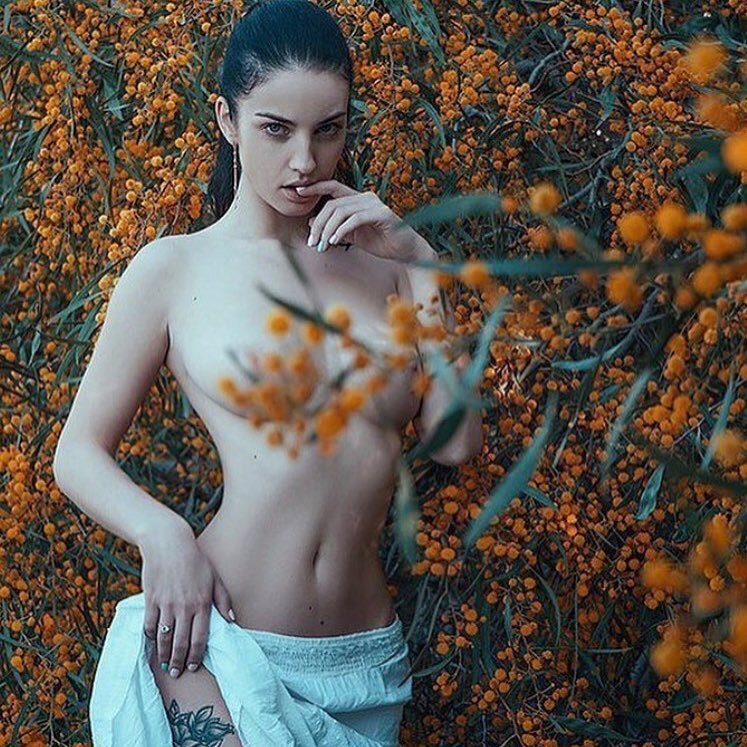 Алла Бергер голая сиськи