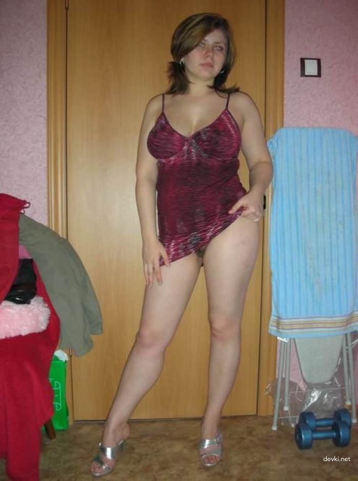 Зрелая жена в ночнушке