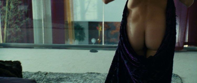 Кейт Наута голая без одежды