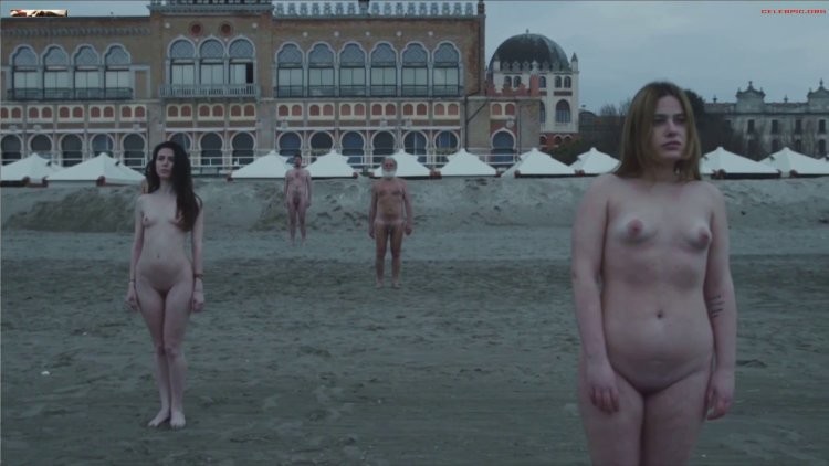 Сесиль де Франс голая фейки