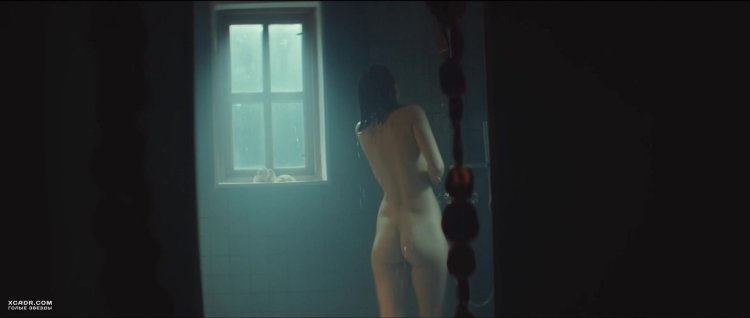 Обнаженная актриса