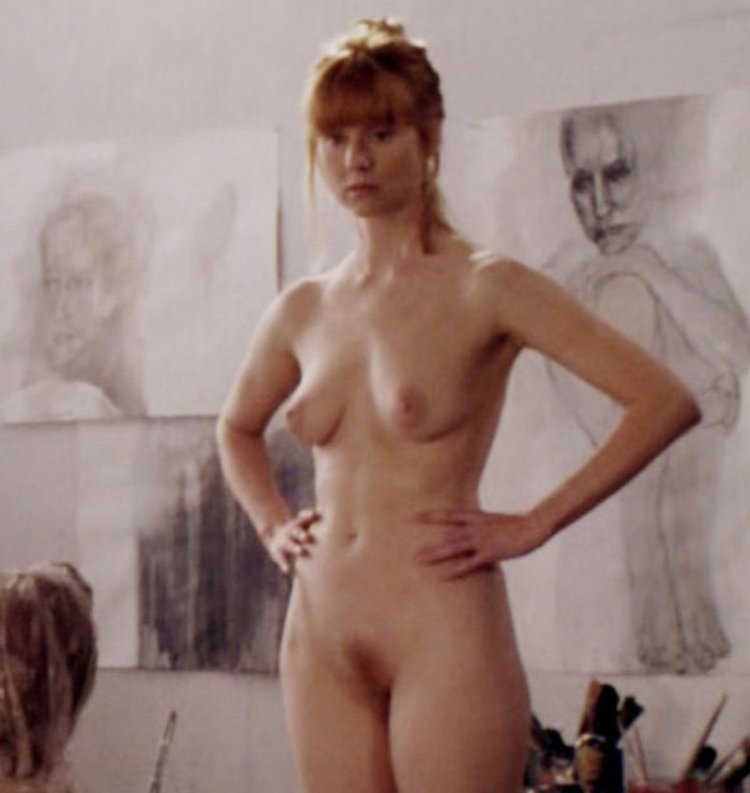 Актриса Лора Линни голая