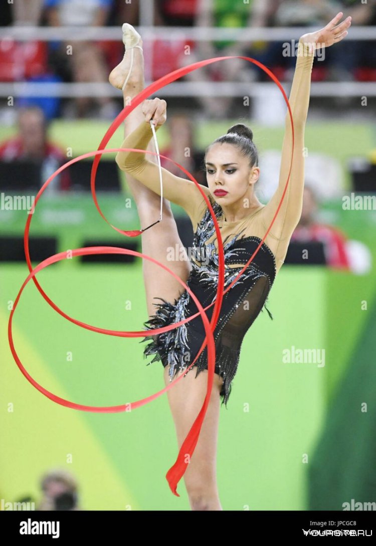 Сексапильные гимнастки