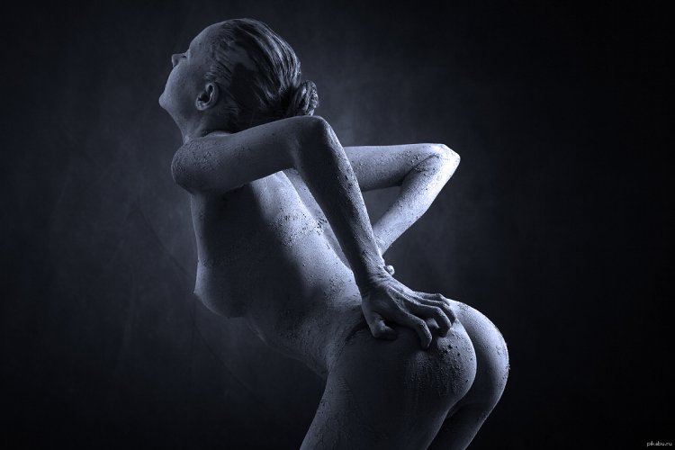 Художественное ню на грани