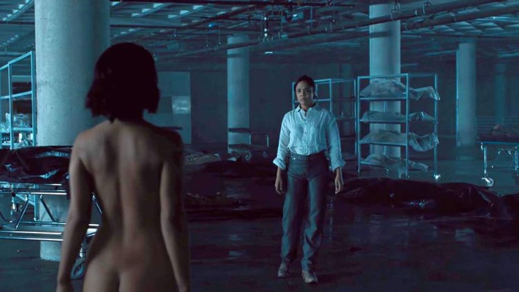 Тесса Томпсон голая в фильме