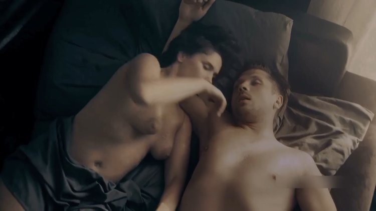 Янина Мелехова титьки в фильмах