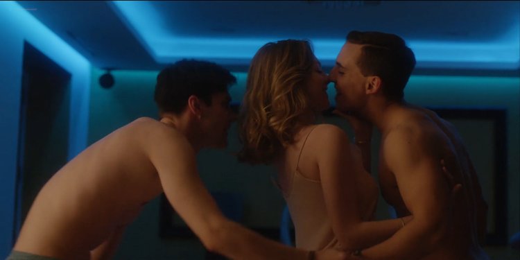 Марика Хосе возбужденная голышом