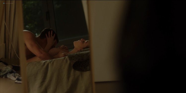 Эстель Эспозито голые фото