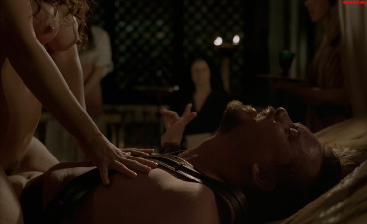 Полли Уокер Рим сиськи