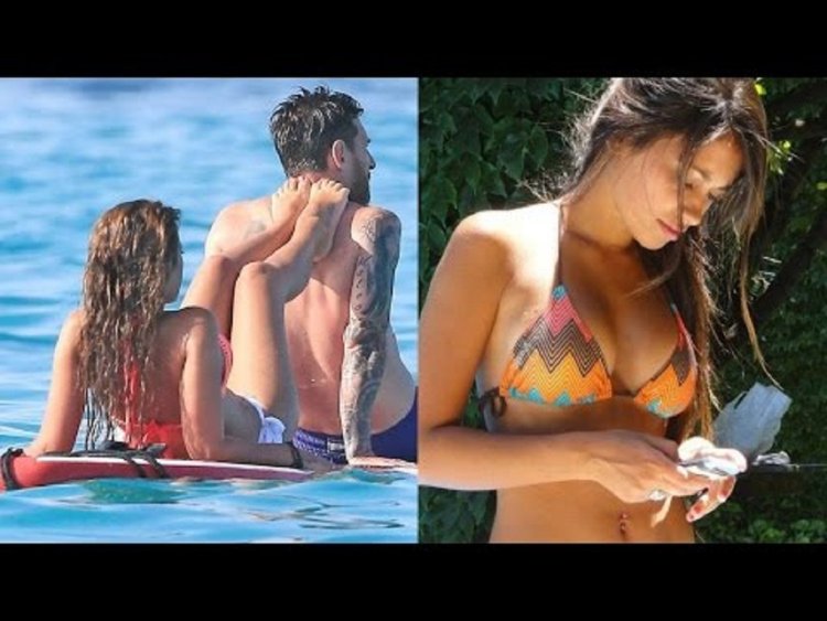 Антонелла Рокуццо грудь