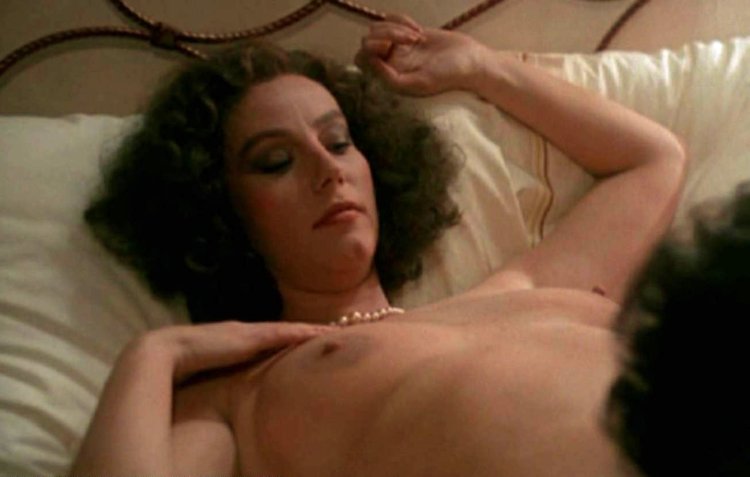 Итальянская эротика, Стефания Сандрелли