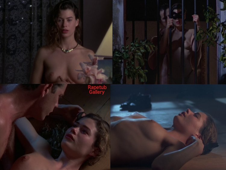 Жаклин Биссет эротические фото