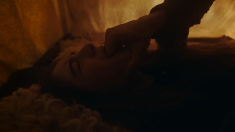 Роуз Бирн сиськи в фильме