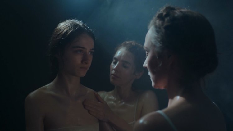 Кэссиди Клейн и Адрия Рей голая