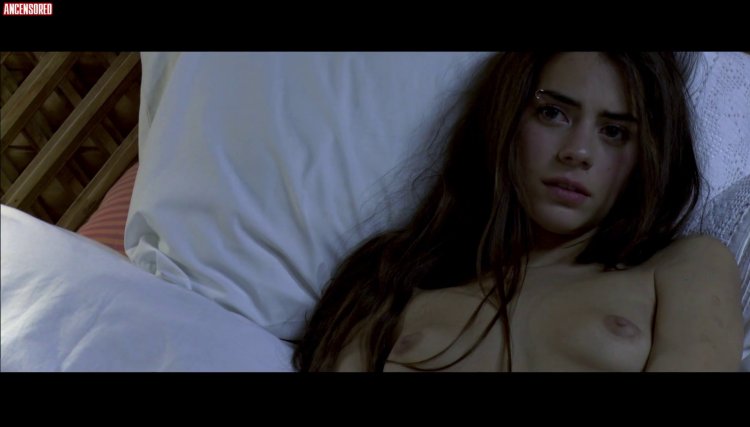 Ана де Армас, Лоренца Иззо - nude