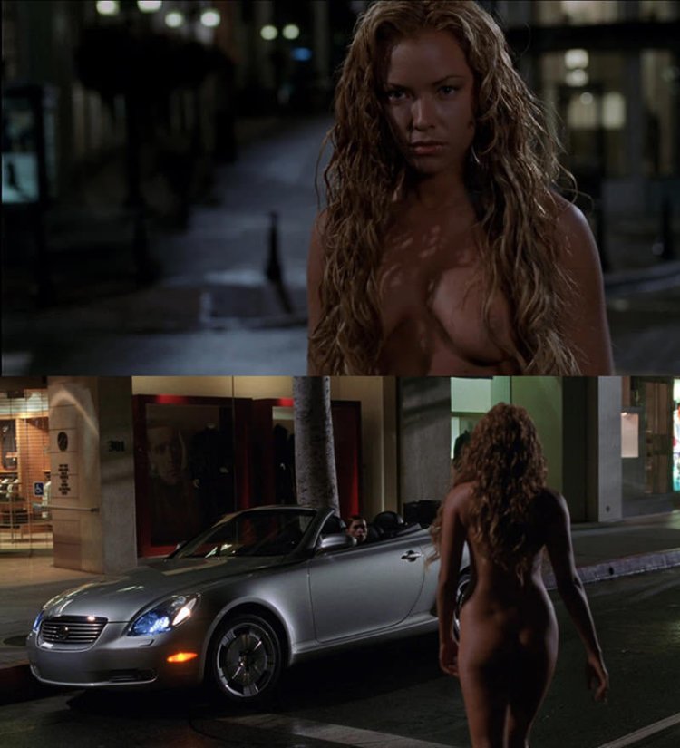 Кристанну Локен топлесс