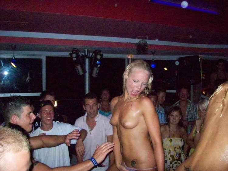 Эротические конкурсы на курортах