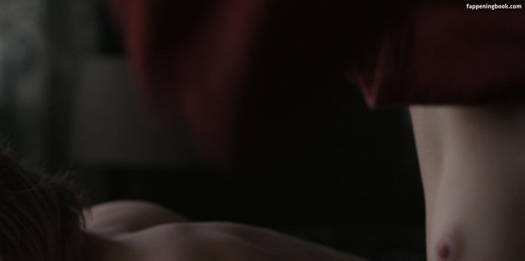 Обнаженная актриса