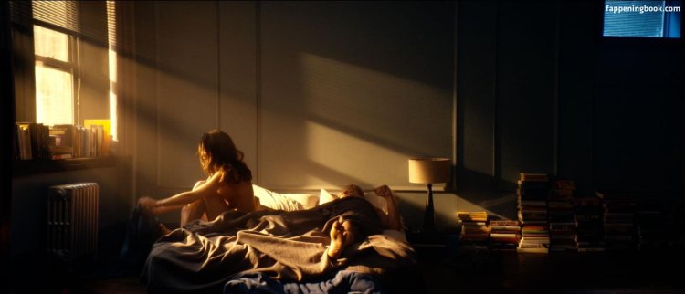 Откровенные сцены