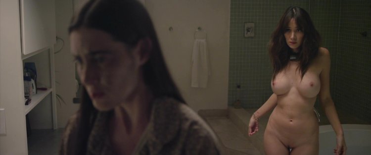 Сара Малакул Лэйн сиськи