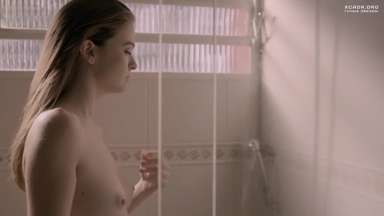 Габриэлла Уайлд постельная сцена голая