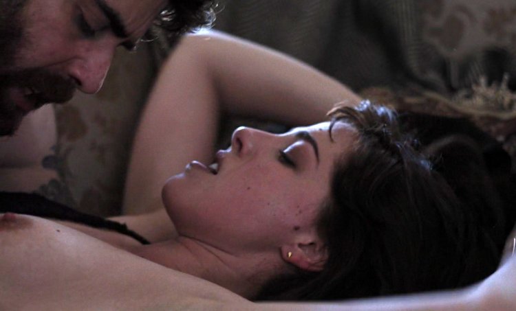 Оливия Тирлби судья Дредд эротические сцены