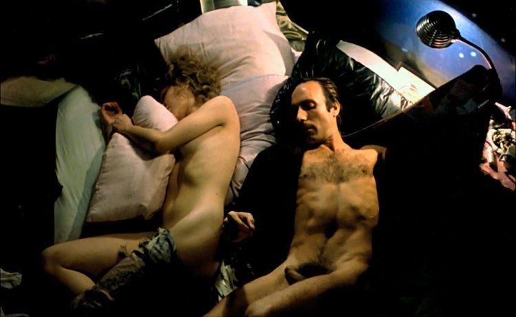 Голая Andreea Bostanica