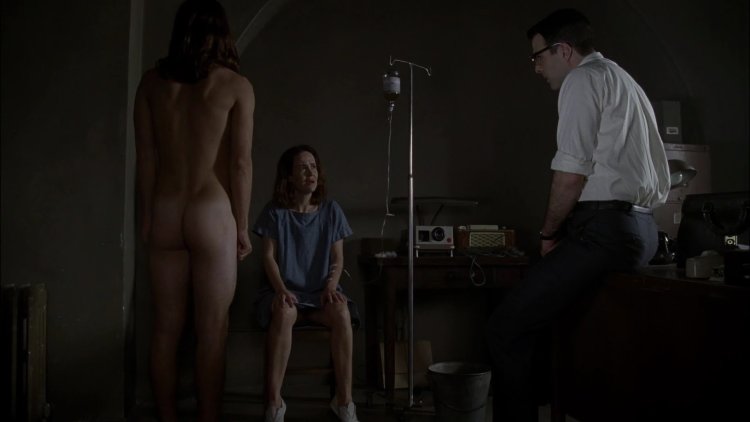 Сара Полсон левитация