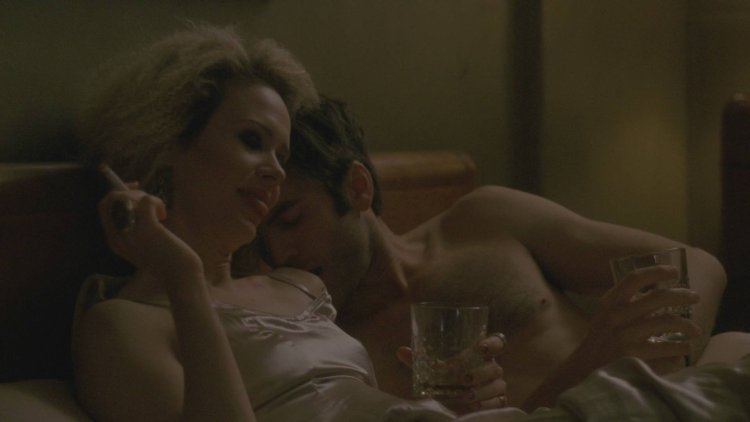 Сара Полсон эротические сцены