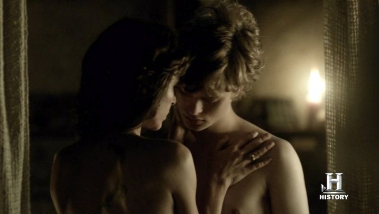 Актриса Катрина Балф голая