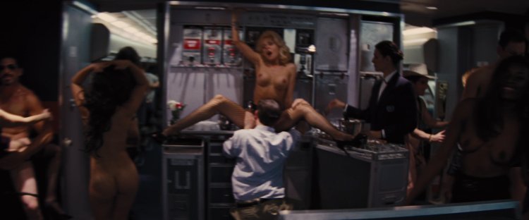 Марго Робби волк с Уолл-стрит 18