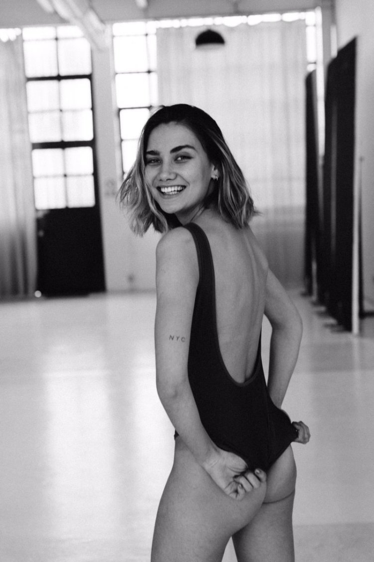 Актрисы горячие