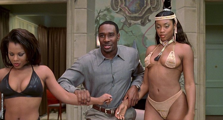 Joey King эротические сцены