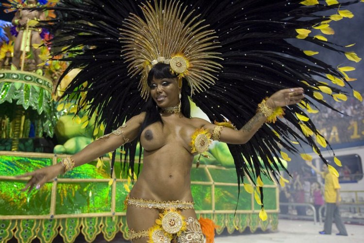 Голые бразильянки Brazilian Carnival 2020
