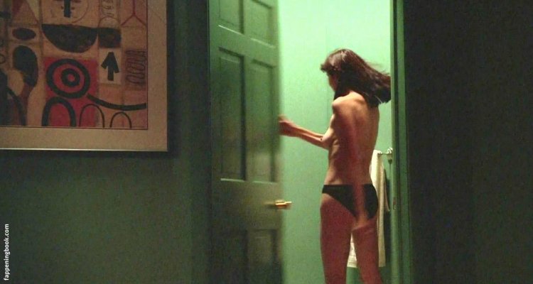 Голые 37 летние брюнетки