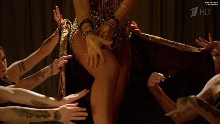 Мата Хари обнажалась