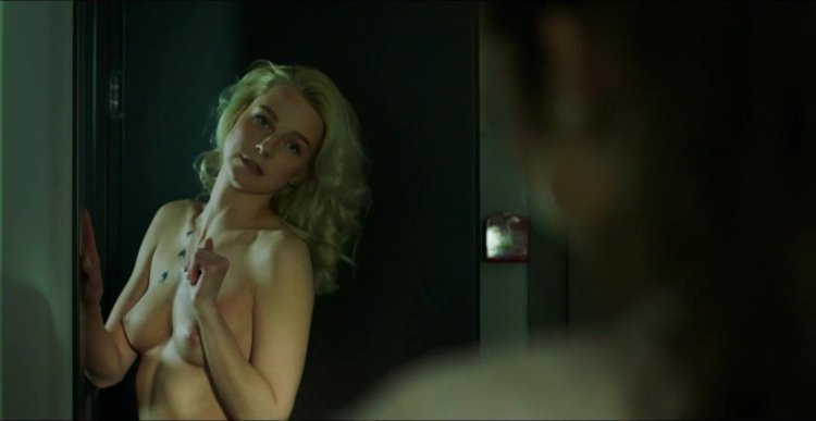 Полина Гагарина голышом